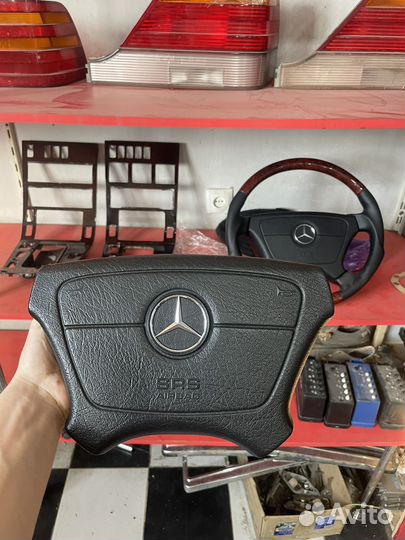 Подушка руля с хром звездой Mercedes w140