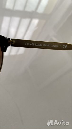 Солнцезащитные очки Michael kors