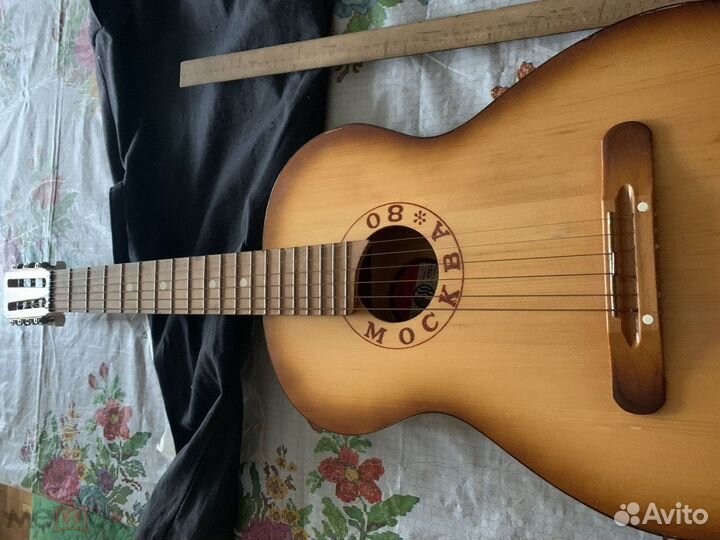 2 гитары шести И семиструнная из 70-хх