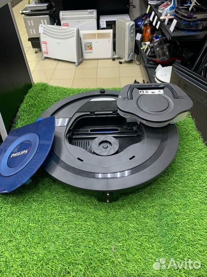 Робот-пылесос Philips FC8774/01
