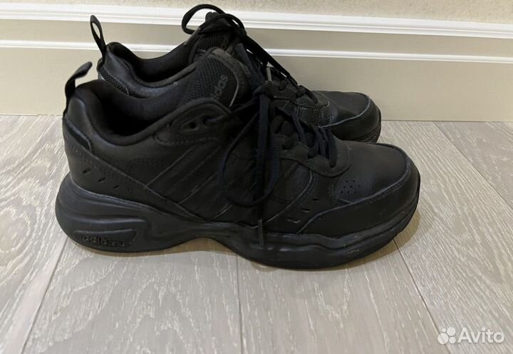 Adidas кроссовки 39,5