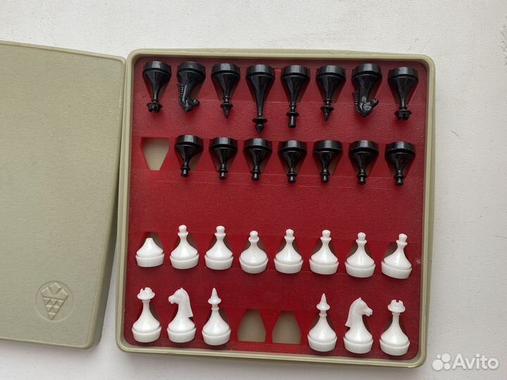 Шахматы магнитные СССР не полный комплект