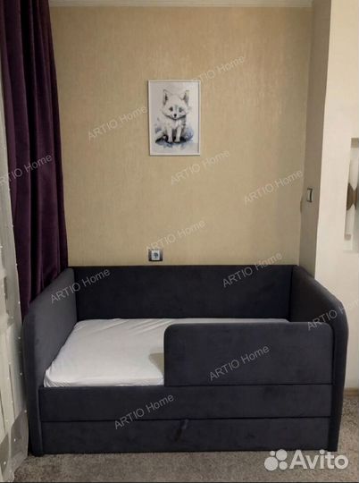 Спальный диванчик