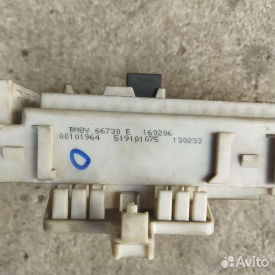 Блок предохранителей Mazda 3 BK