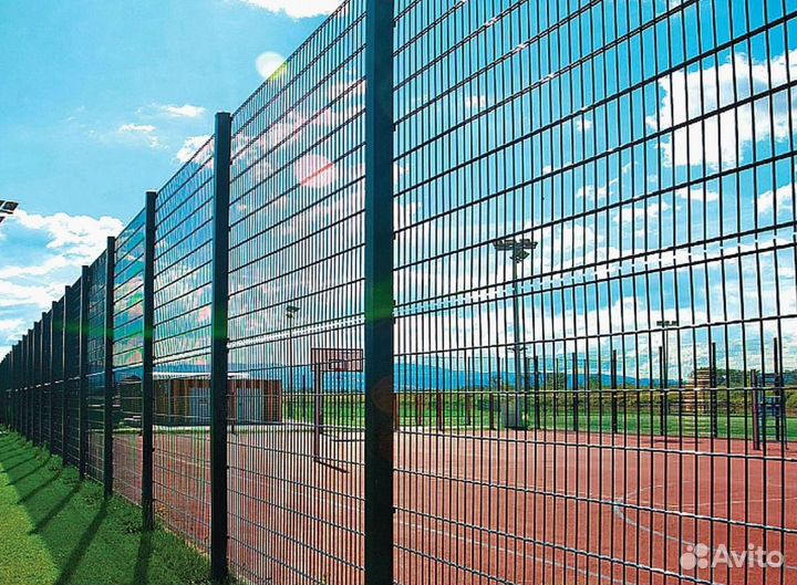 Забор гиттер спорт площадка