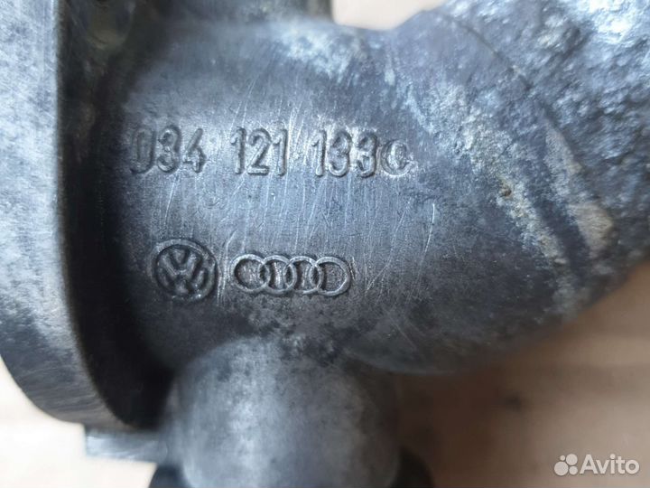 Флянец с датчиком 034121133c audi