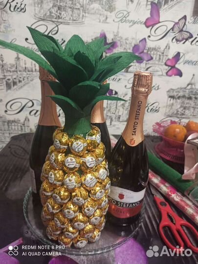 Ананас из конфет