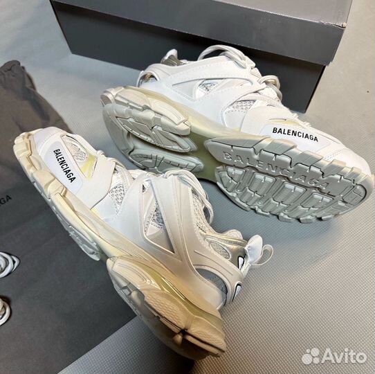 Balenciaga track 1 white