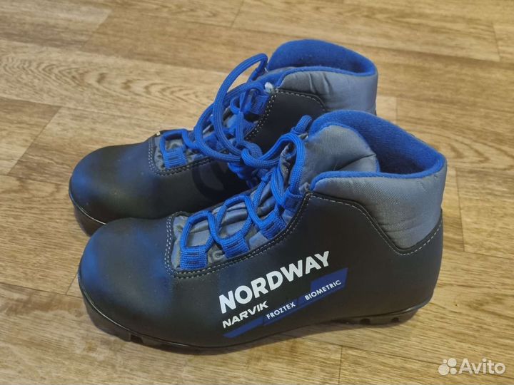 Лыжные ботинки детские 33