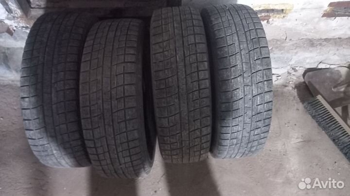 Yokohama Ice Guard IG30 185/70 R14