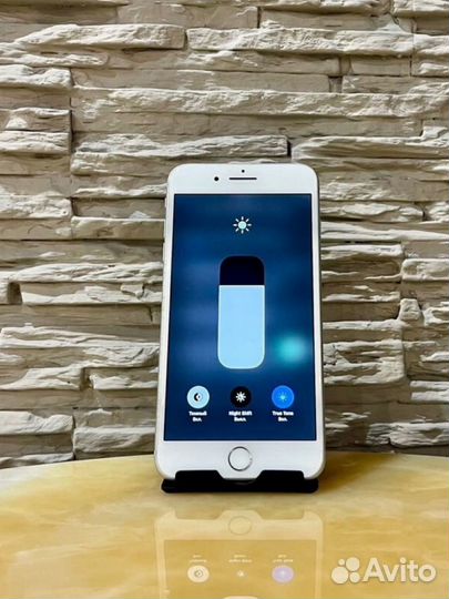 iPhone 8 Plus, 64 ГБ
