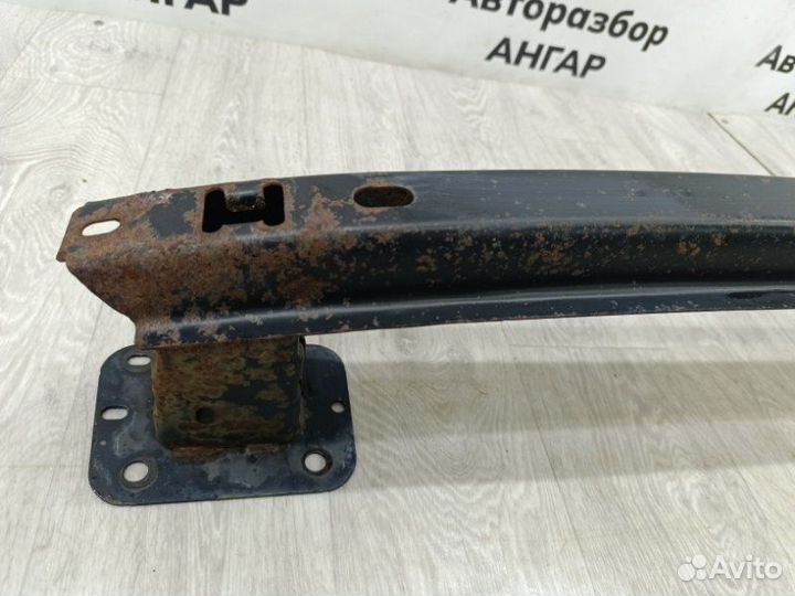 Усилитель бампера задний Ford Focus CB4 1.6L