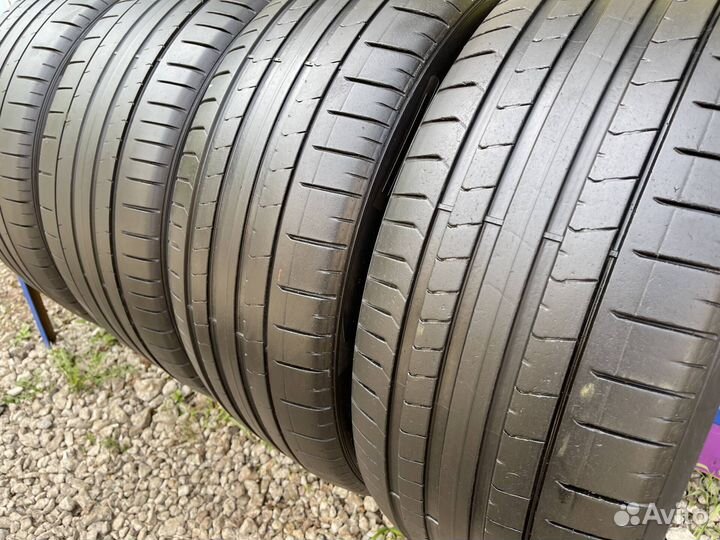 Pirelli P Zero PZ4 315/40 R21