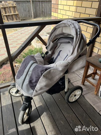 Прогулочная коляска