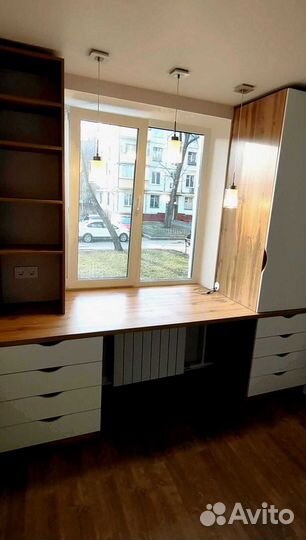 Рабочая зона у окна