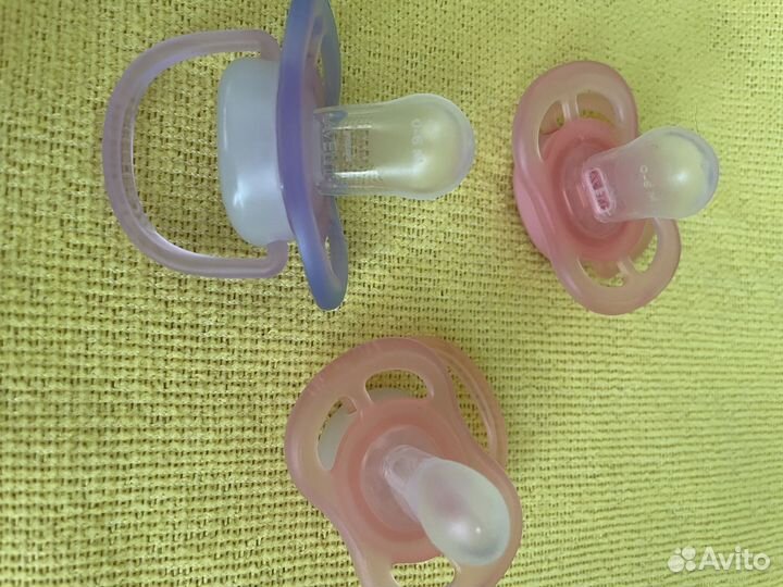 Пустышка avent новая 0-6