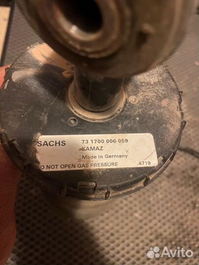 Пневмоэлемент кабины на камаз