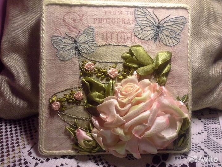 Авторские картины вышитые лентами