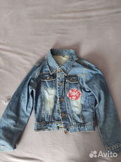 Джинсовая куртка на девочку