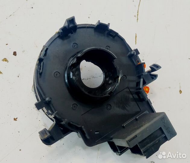 Toyota Yaris подрулевой шлейф