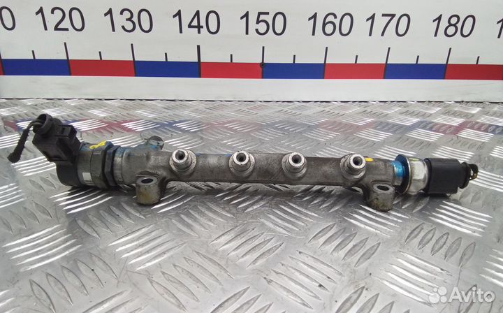 Топливная рампа Skoda Octavia 3 (A7) 2015