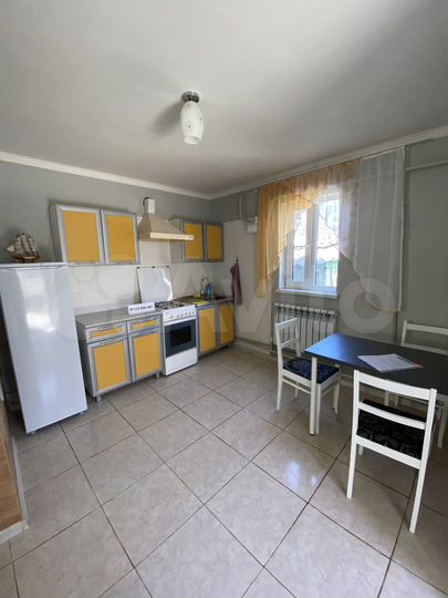 Дом 27 м² на участке 5 сот.