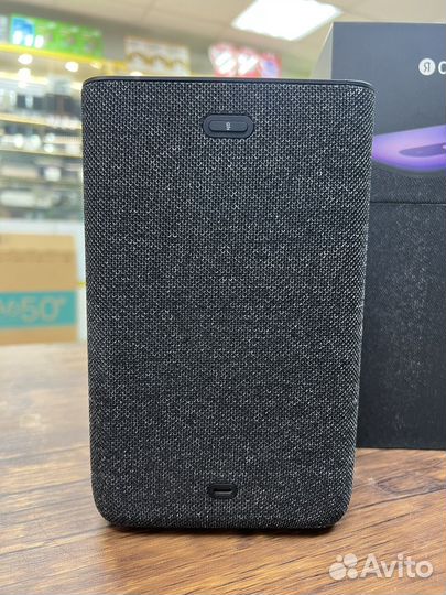 Умная колонка Яндекс Станция 2 с Алисой