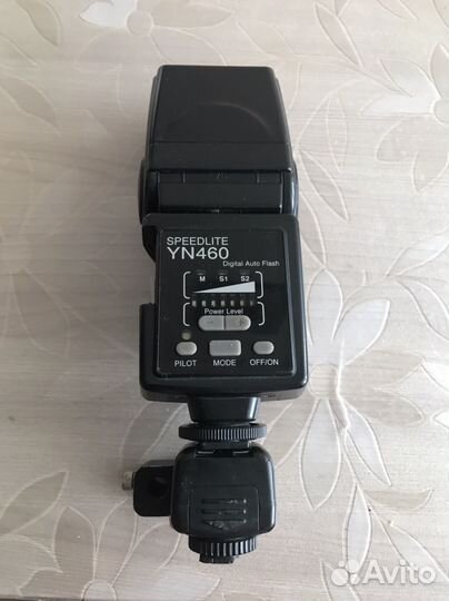 Фотовспышка raylab yongnuo speedlite yn460