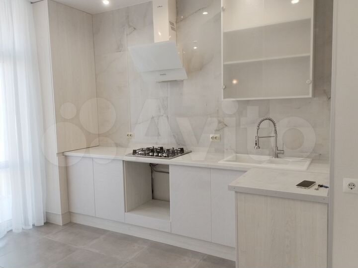 2-к. квартира, 62 м², 2/4 эт.