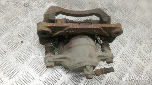 Суппорт тормозной задний правый subaru outback 4