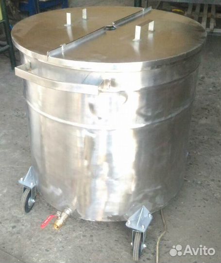 Дежа, нержавеющая сталь (от 10 до 1500 л)