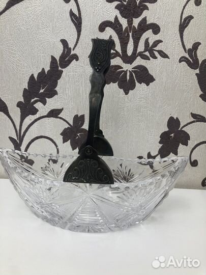 Хрустальная ваза