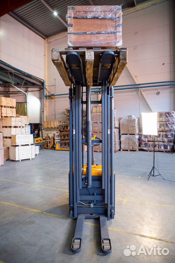 Самоходный штабелер cddk Egf32C gf32141