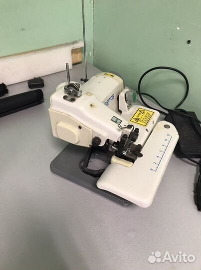 Швейная машина veritas