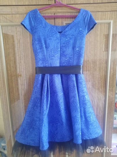 Вечернее платье