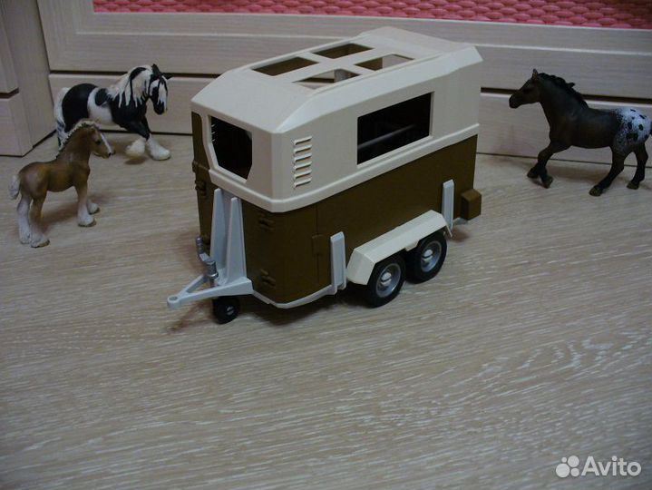 Фигурки животных фирмы Schleich (+ аксессуары)