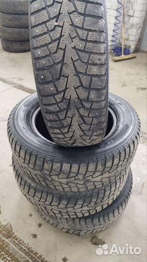 Maxxis ArcticTrekker NS3 235/65 R17