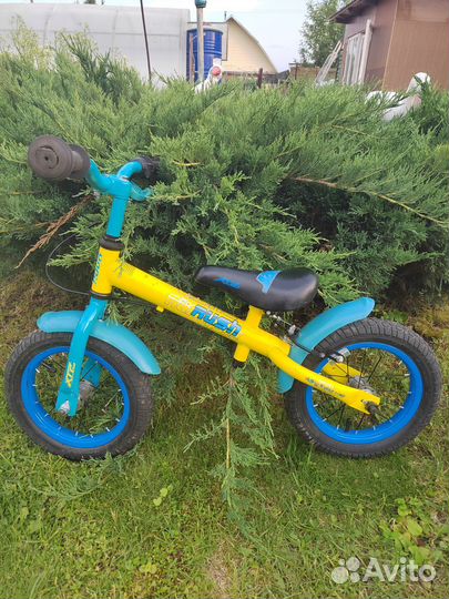 Беговел детский бу