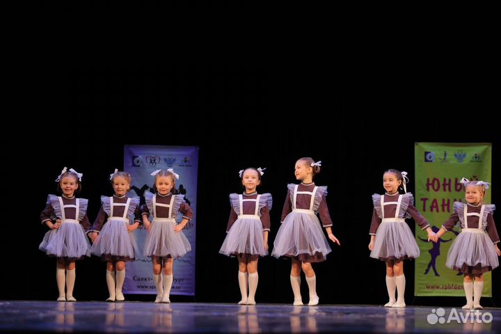 Дизайн, пошив костюмов для танцев, хореографии