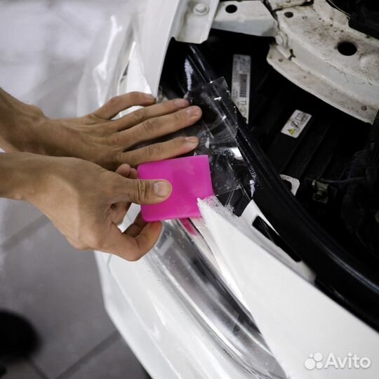 Оклейка автомобиля плёнкой,тонировка, бронирование