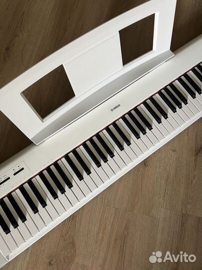 Цифровое пианино Yamaha piaggero np-32wh