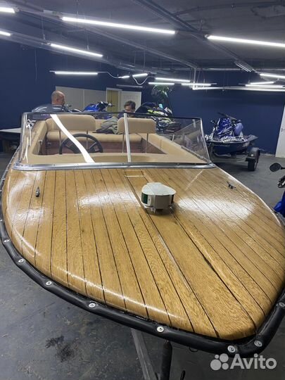 Катер без капитана (без прав гимс)