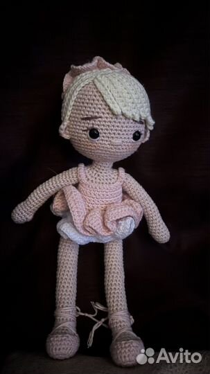 Игрушка Амгуруми. Вязанная балерина