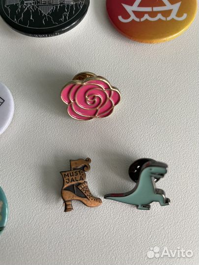 Значки разные