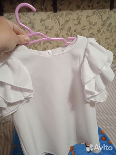 Блузка белая