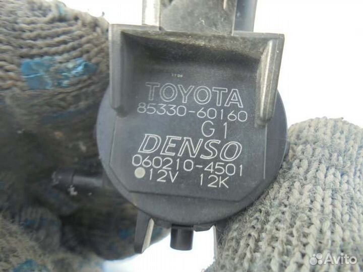 Мотор бачка омывателя задний Toyota Corolla