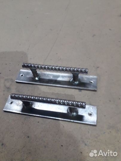 Дверные ручки из арматуры (лофт)