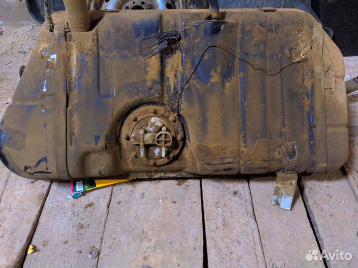 Бензобак Приора 2110,12