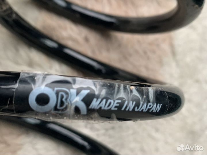 Продам пружины Ниссан задние