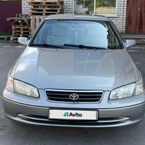 Toyota Camry 2.2 AT, 2000, 277 000 км, с пробегом, цена 650 000 руб.